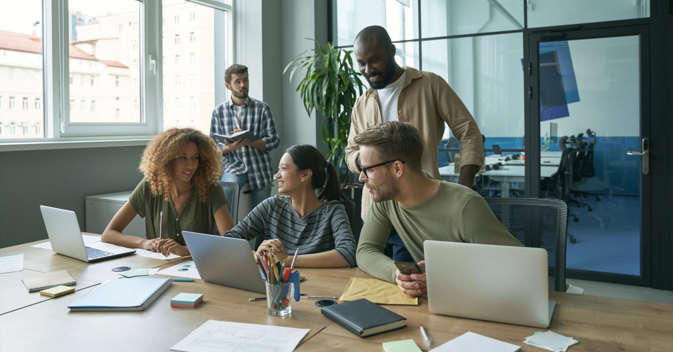 Связаться с нами