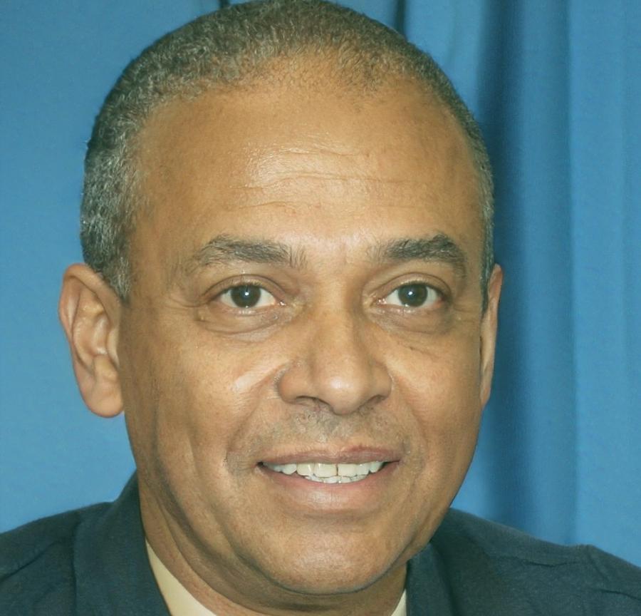 Преподаватель курса Олег Ермаков